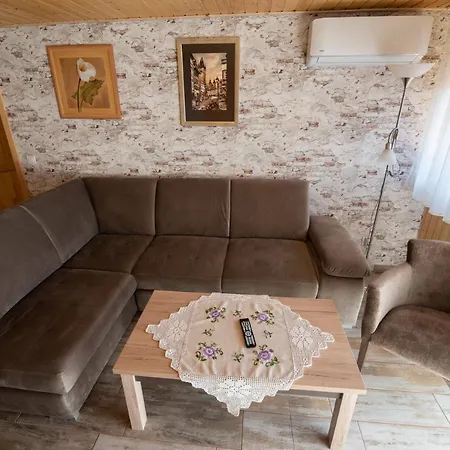 Park Apartman *