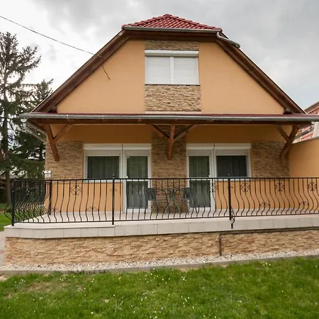 Appartamento Park Apartman *